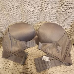 Strapless bombshell push up bra 36c
